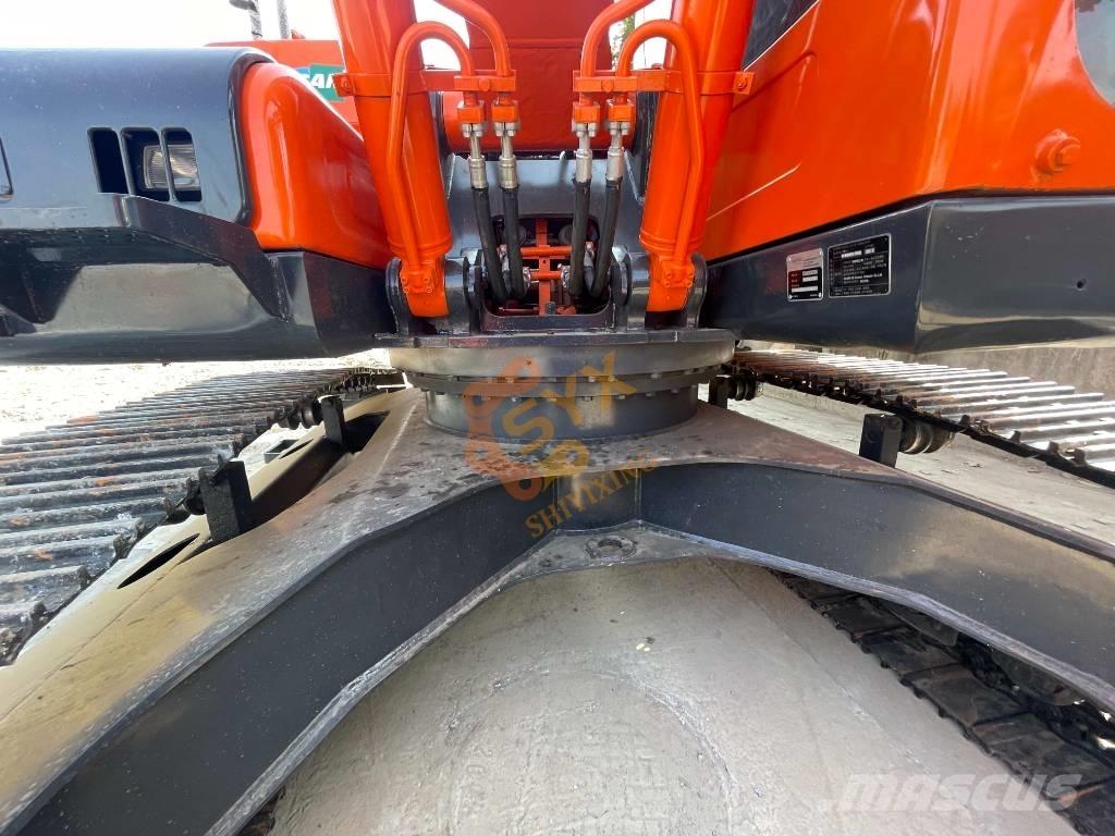 Doosan DX 225 LC Crawler excavators