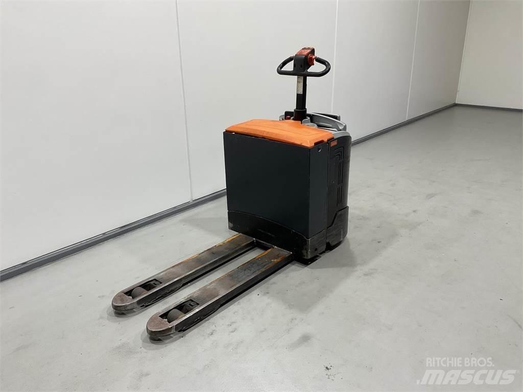 Rocla TP20AC Low lift with platform