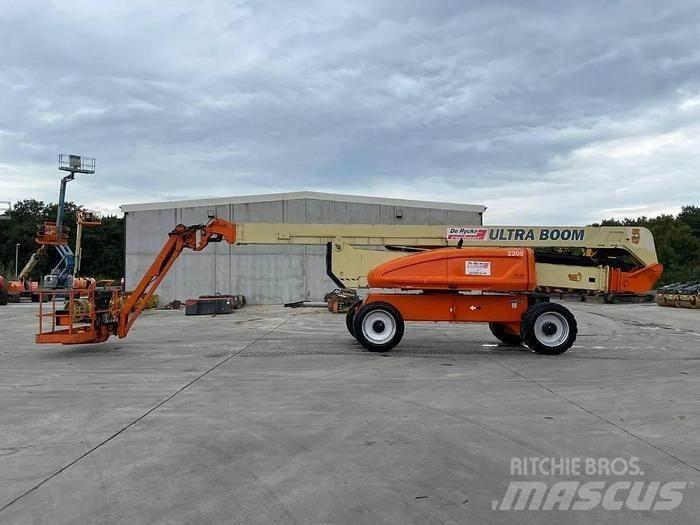 JLG 1250AJP Articulated boom lifts