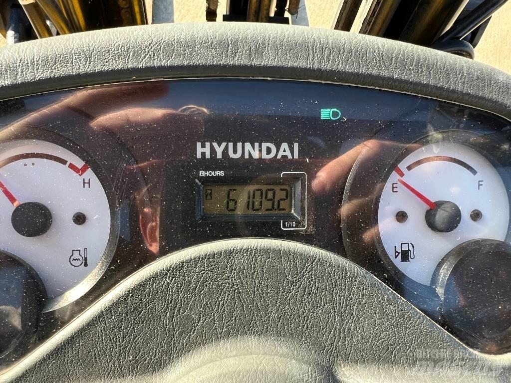 Hyundai 25 L-7 A Other