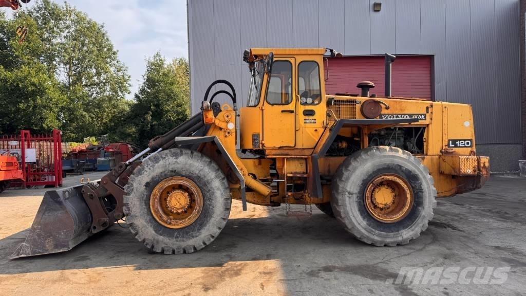 Volvo L 120 Wheel loaders