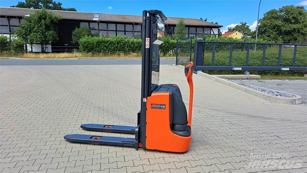 Linde L14C Pedestrian stacker