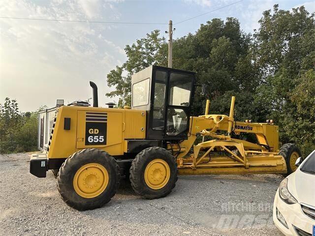 Komatsu GD655 Graders
