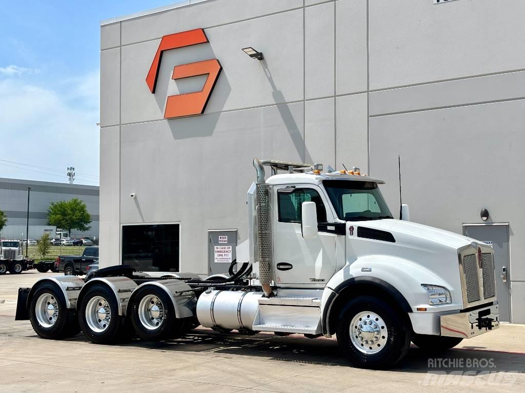 Kenworth T 880 Prime Movers