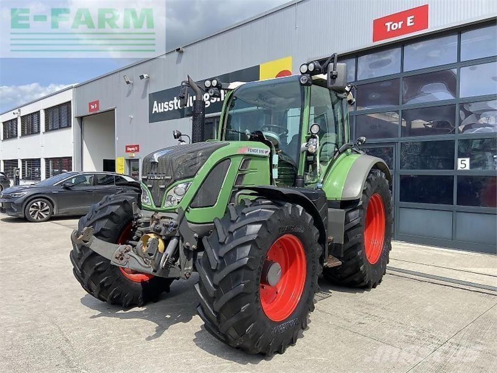 Fendt 516 vario Tractors