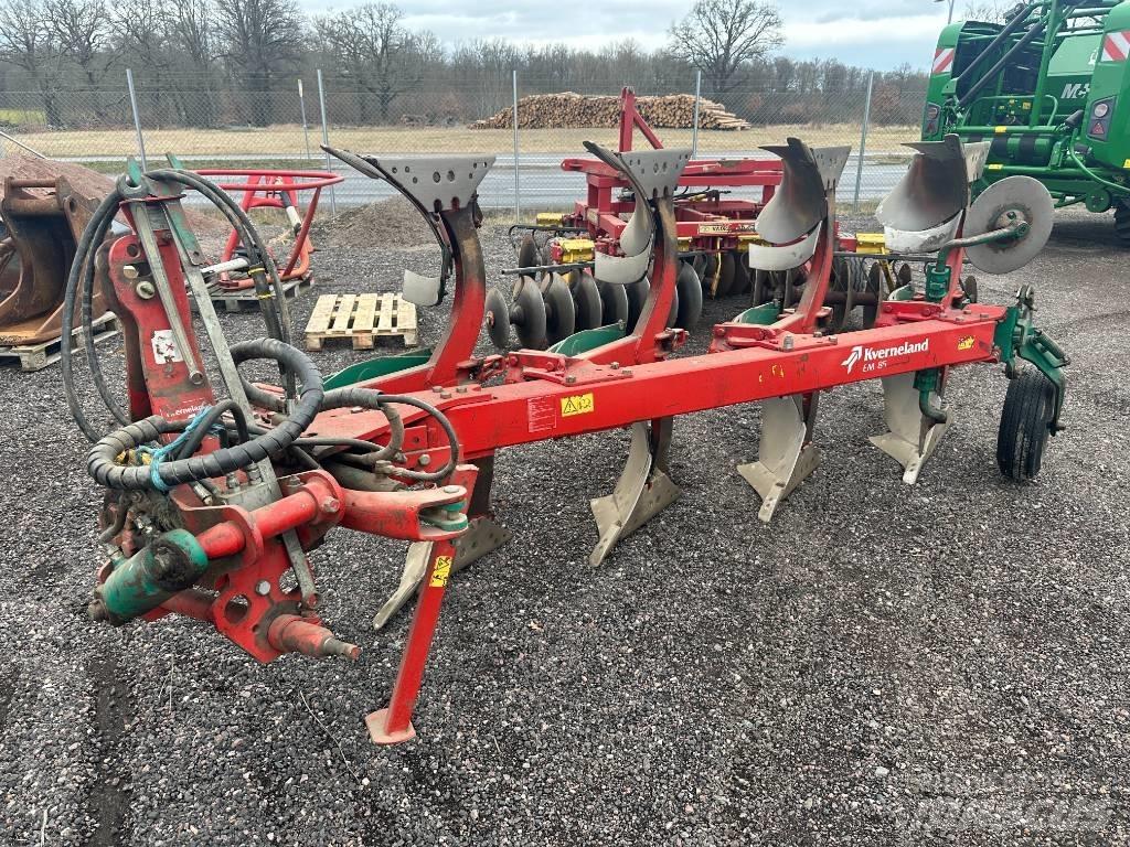 Kverneland EM85 Reversible ploughs