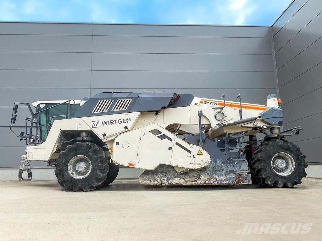 Wirtgen WR 240I Asphalt recycling