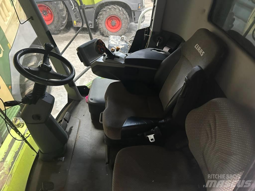CLAAS Lexion 750 Combine harvesters