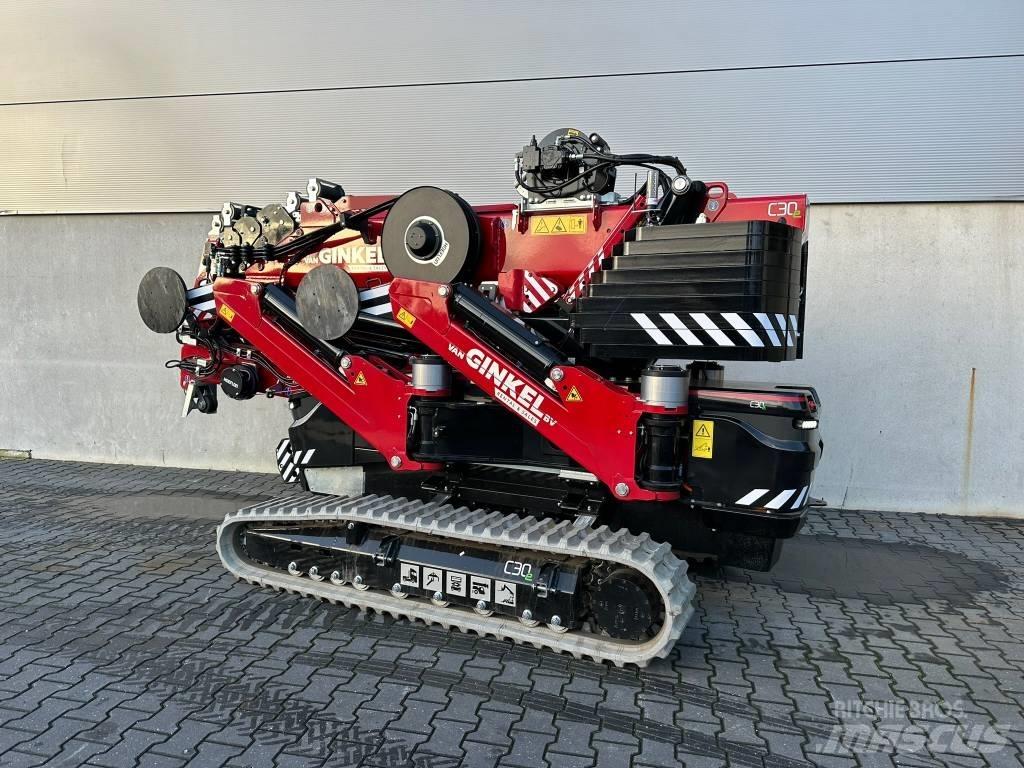 Hoeflon C30e Mini cranes