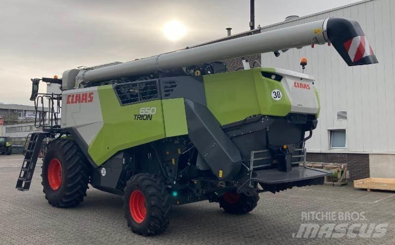 CLAAS TRION 650 Combine harvesters