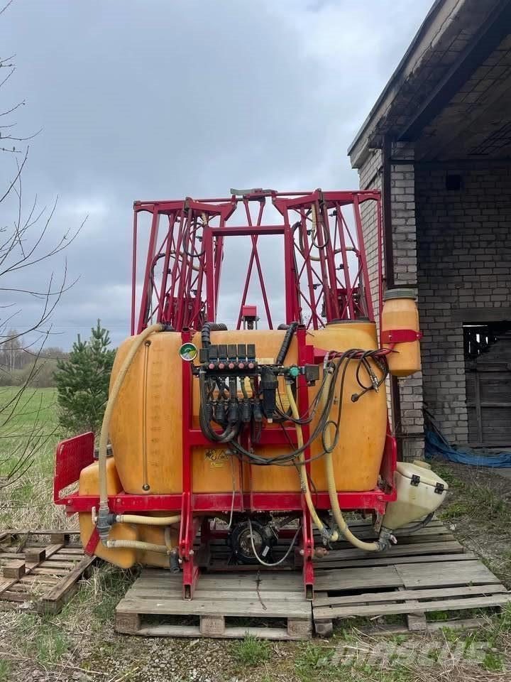 Junkkari 1300/4 Mounted sprayers