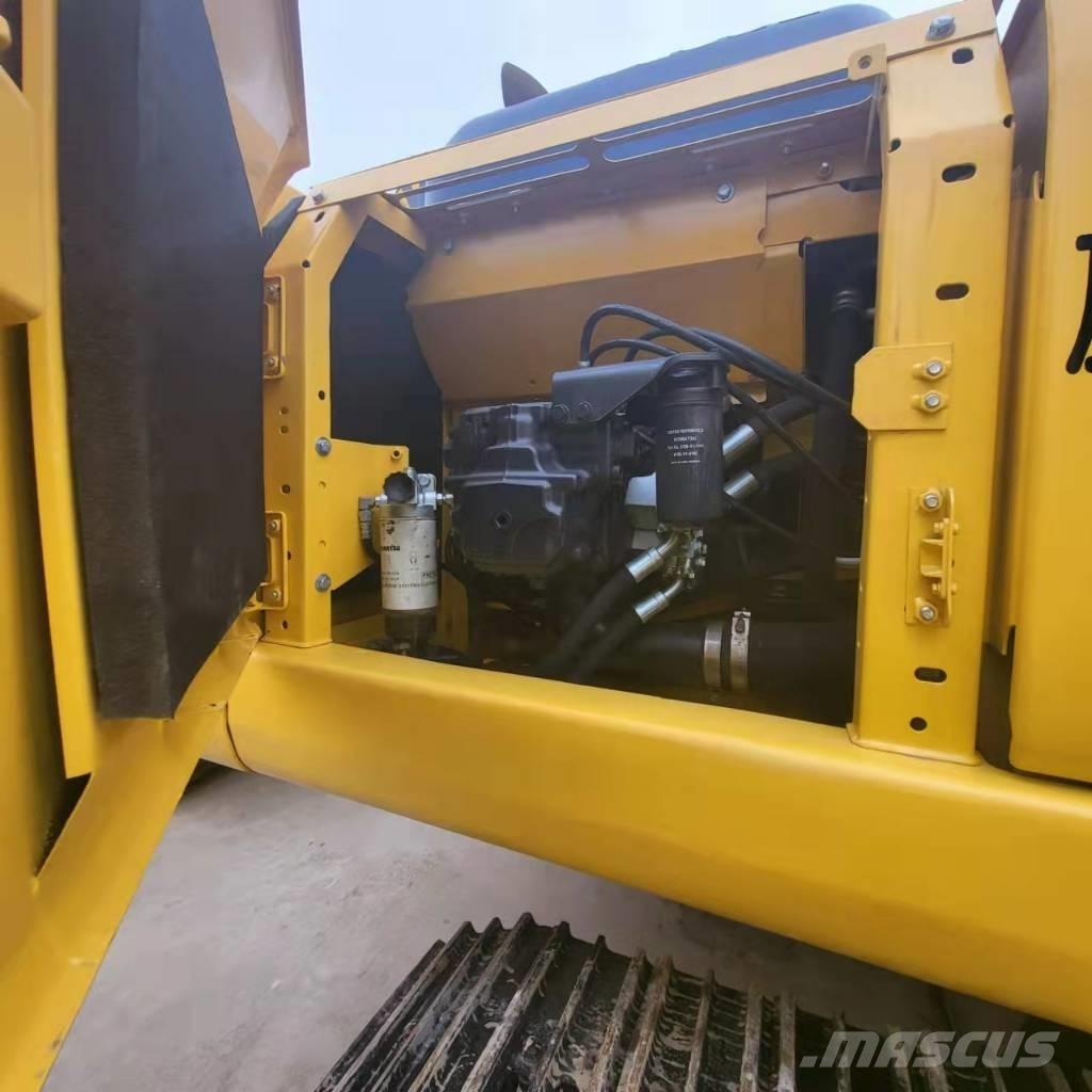 Komatsu PC 210 Crawler excavators