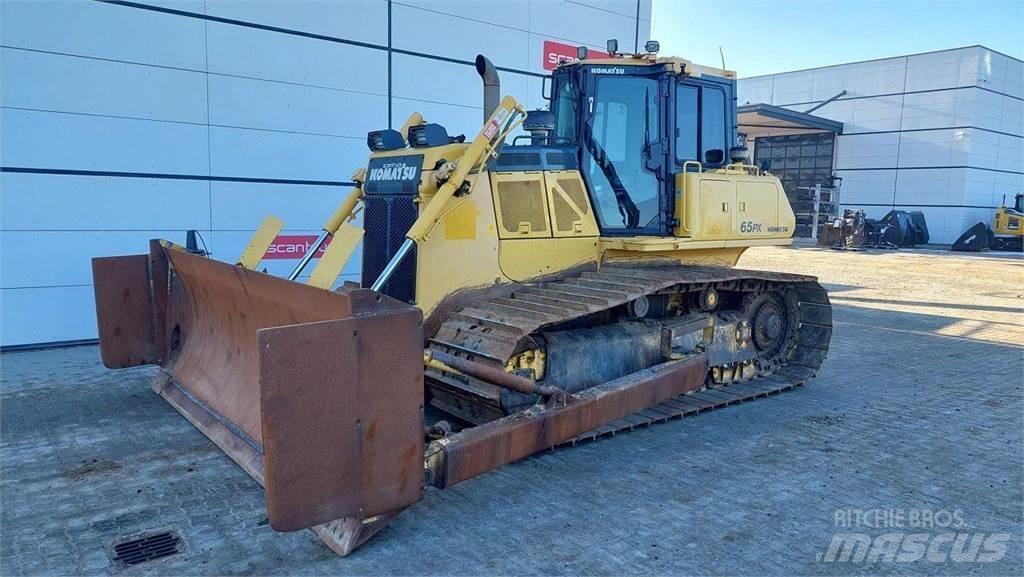 Komatsu D65PX-18 Crawler dozers