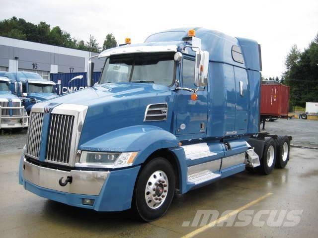 Western Star 5700 XE Prime Movers