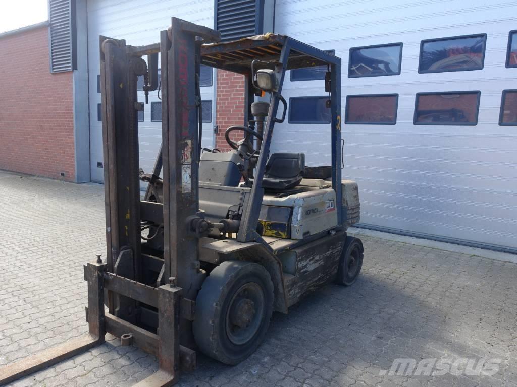 Komatsu FD 20-11 Diesel trucks