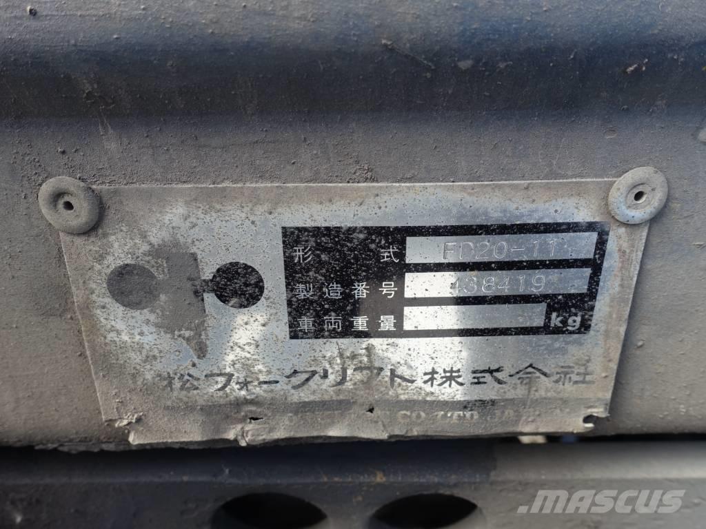 Komatsu FD 20-11 Diesel trucks