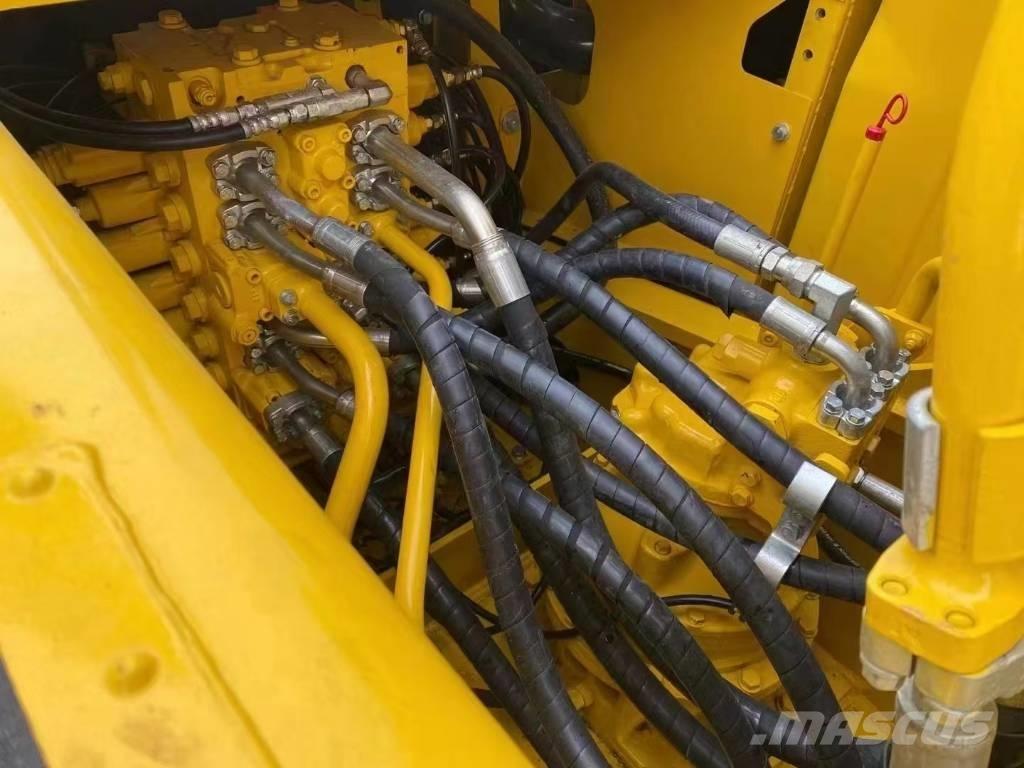 Komatsu 200-8 Crawler excavators