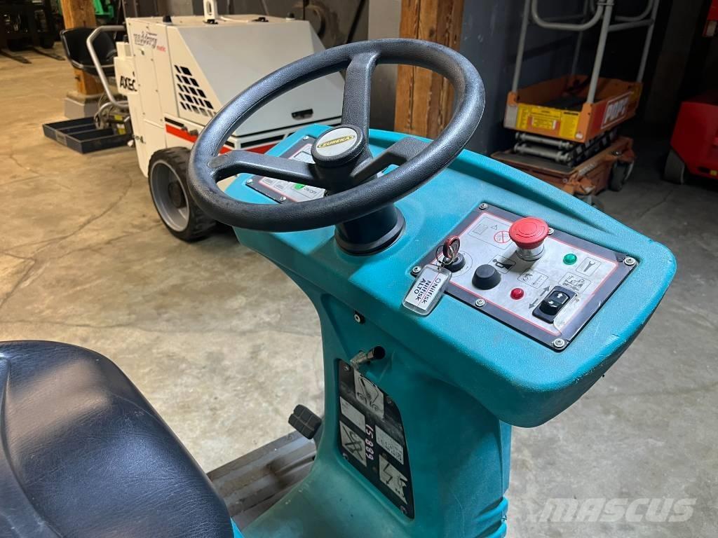 Eureka E85 Scrubber dryers