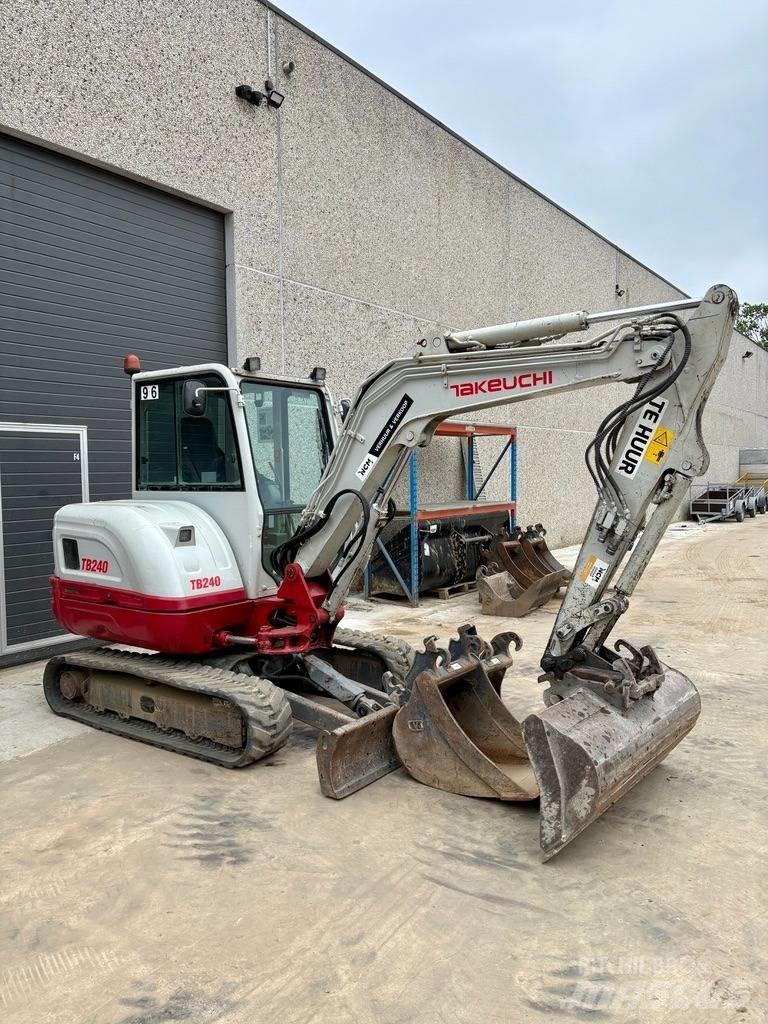 Takeuchi TB 240 Mini excavators < 7t (Mini diggers)