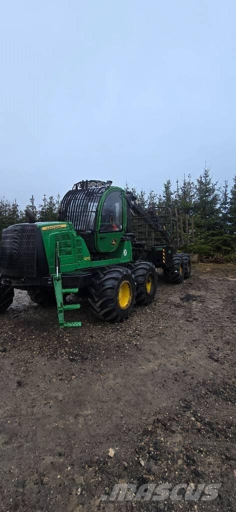 John Deere 1210 E Forwarders