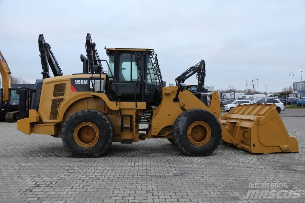 CAT 950M Wheel loaders