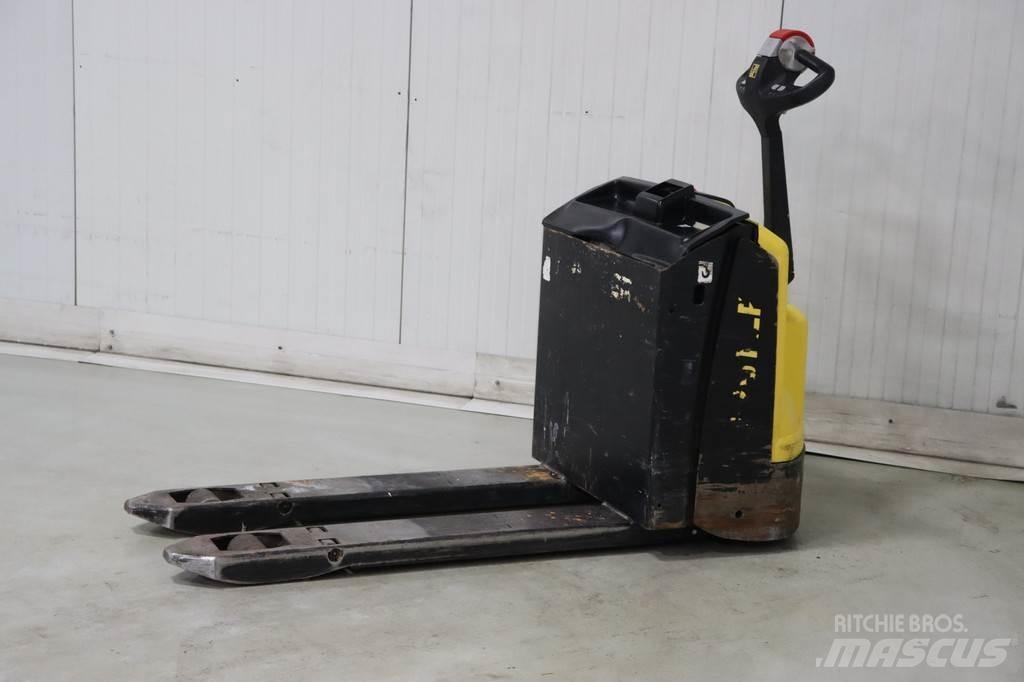 Hyster P1.6 Low lifter