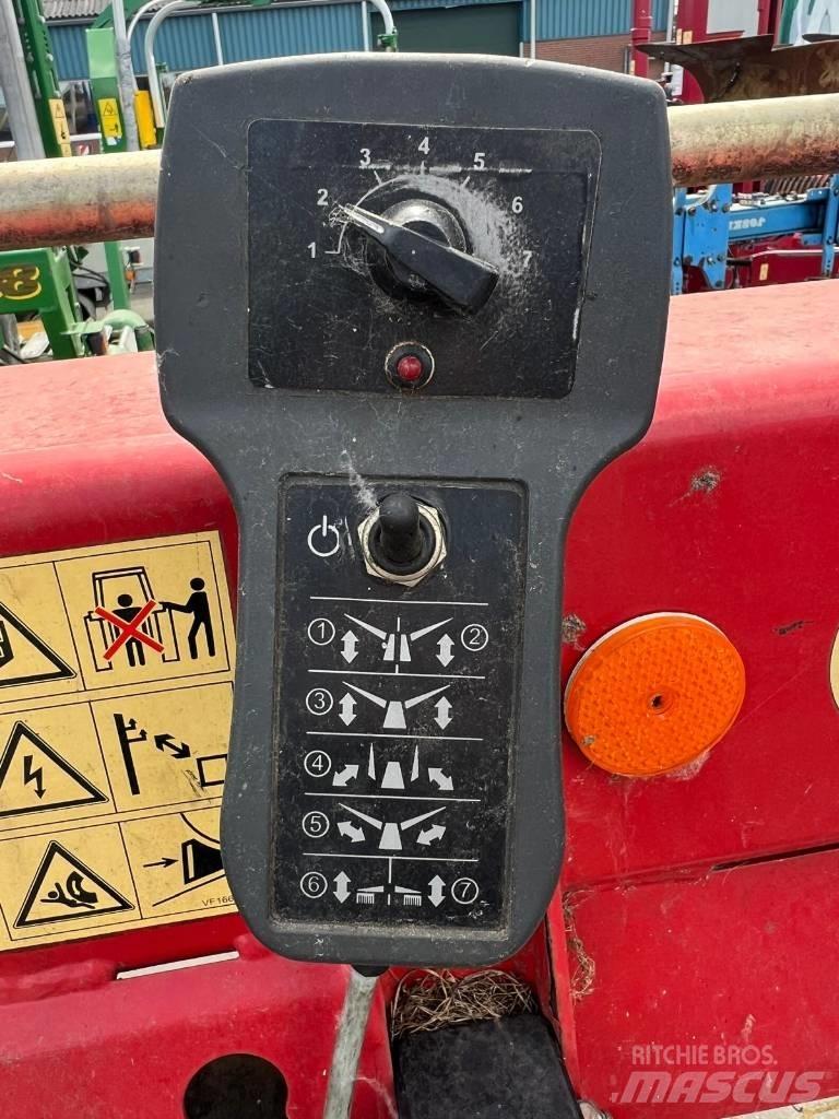 Vicon Andex 1104 Windrowers