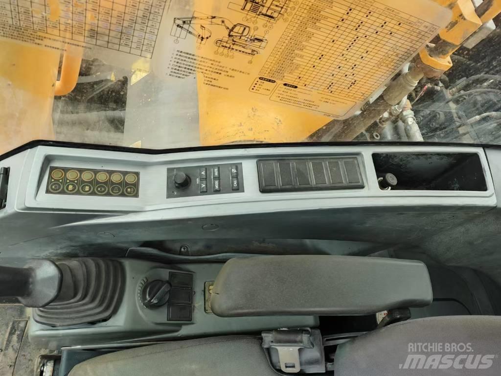Hyundai R220LC-9S Crawler excavators
