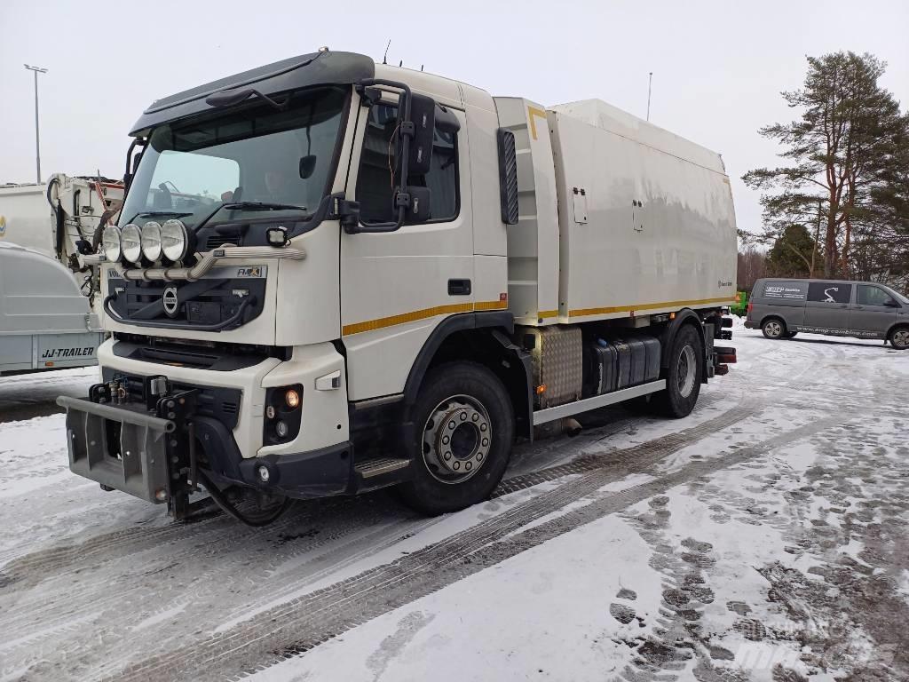 Volvo FMX Sweeper trucks