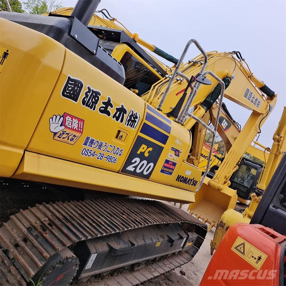 Komatsu PC 200-8 Crawler excavators