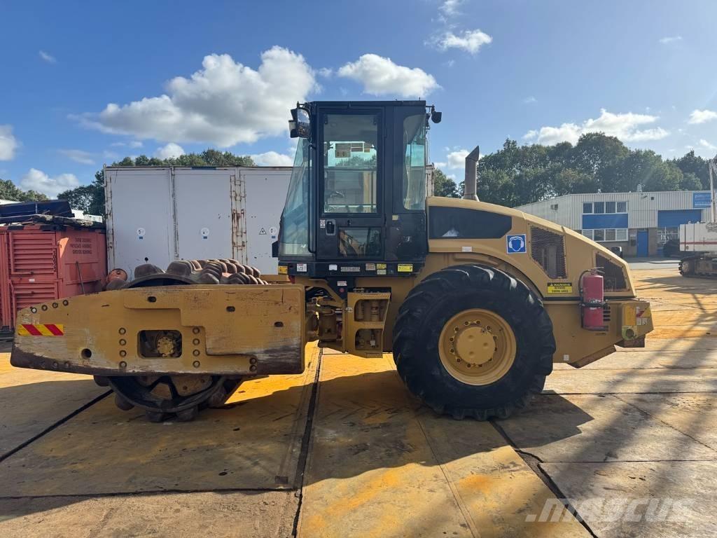 CAT CP 76 Single drum rollers
