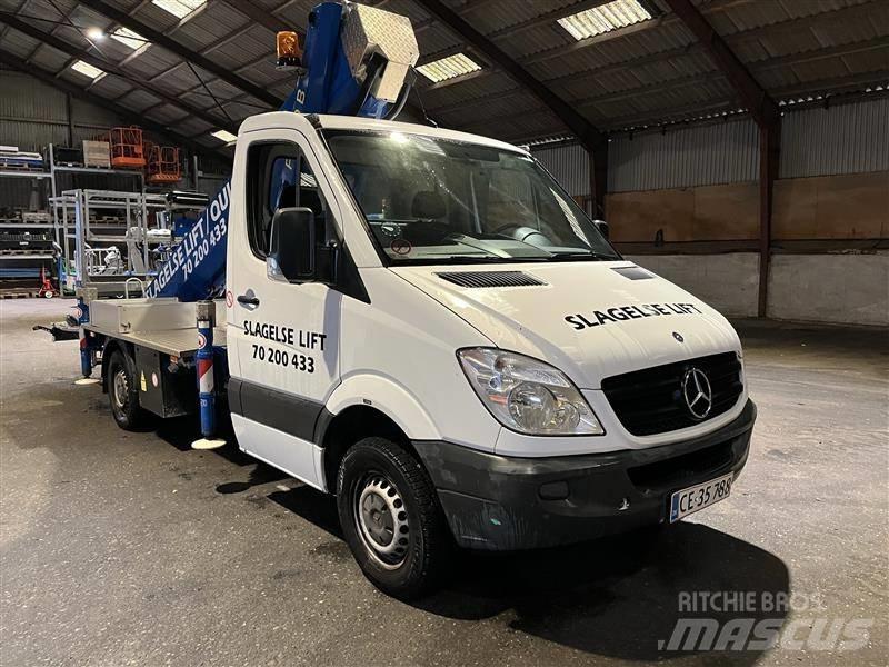 Palfinger P 260 B Truck mounted platforms