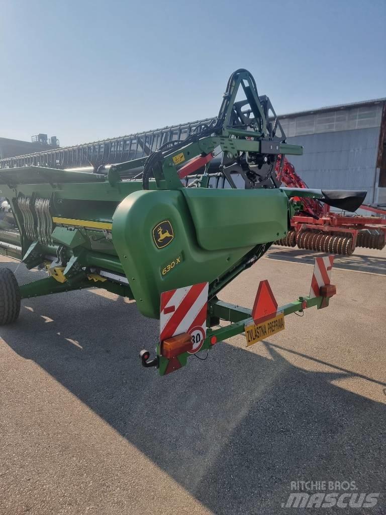 John Deere T 670 i Combine harvesters