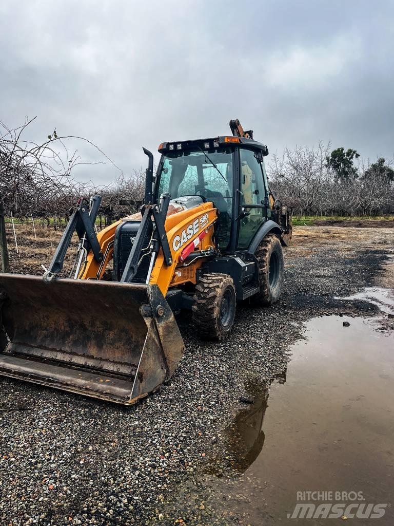 CASE 580 SN Backhoe
