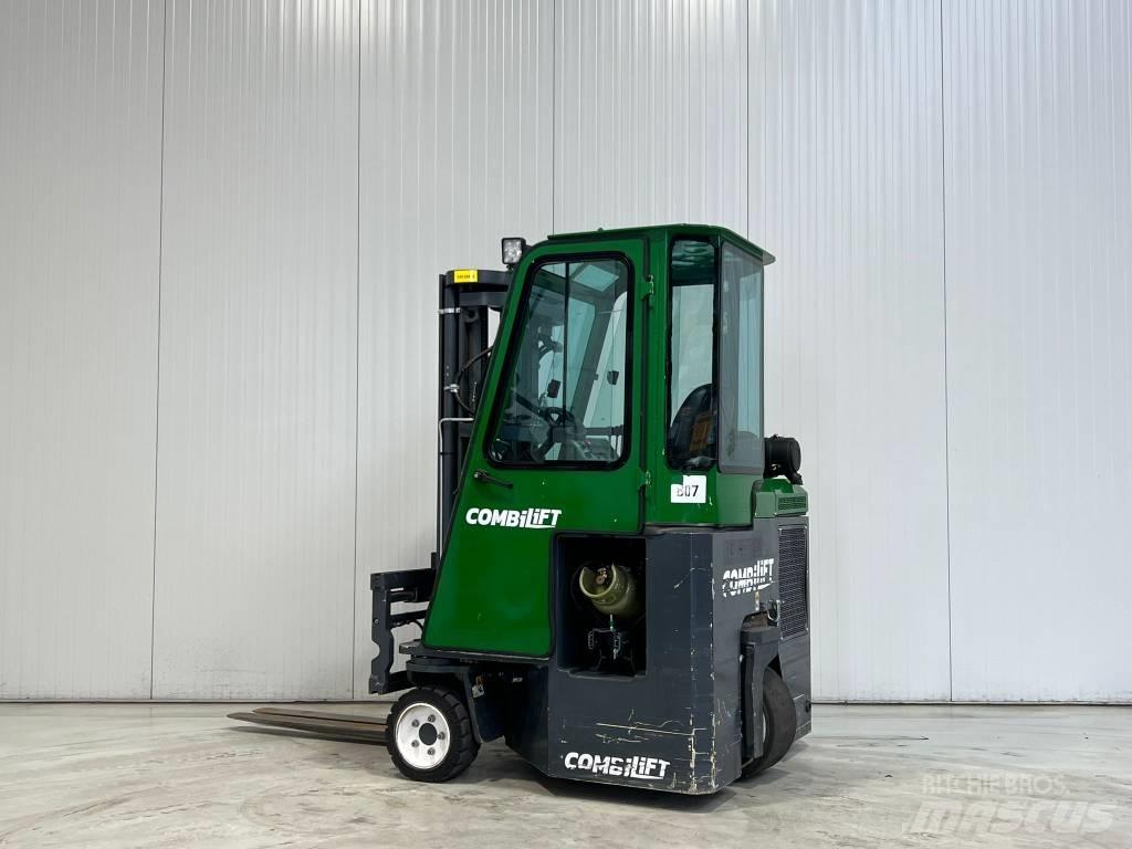 Combilift CB2500 lpg 4-way reach truck