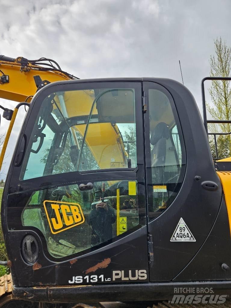 JCB JS 131 LC Crawler excavators