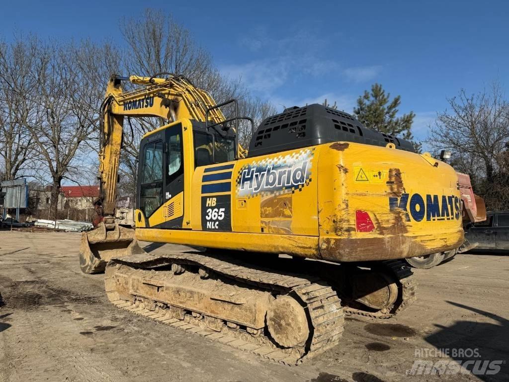 Komatsu HB 365 Crawler excavators
