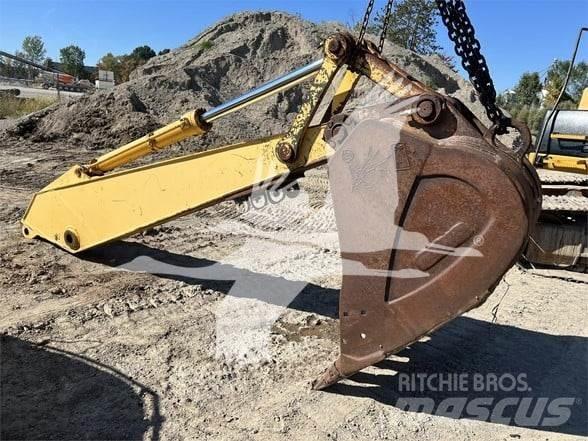 Komatsu PC200 Buckets