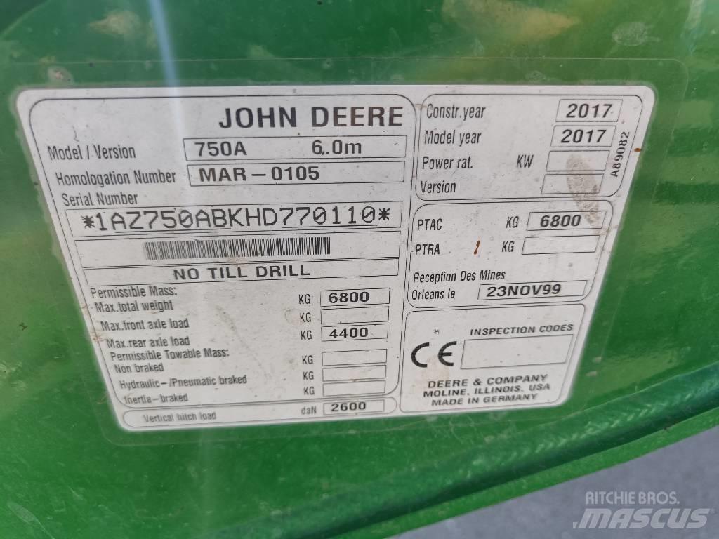 John Deere 750 A Drills