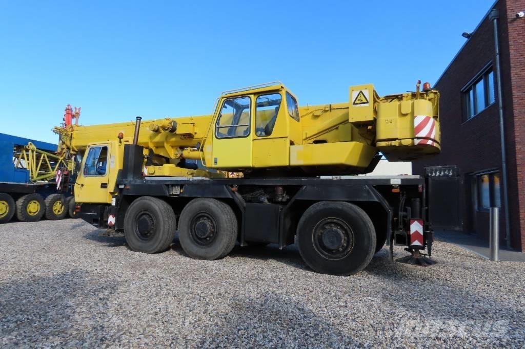Grove GMK 3050 All terrain cranes