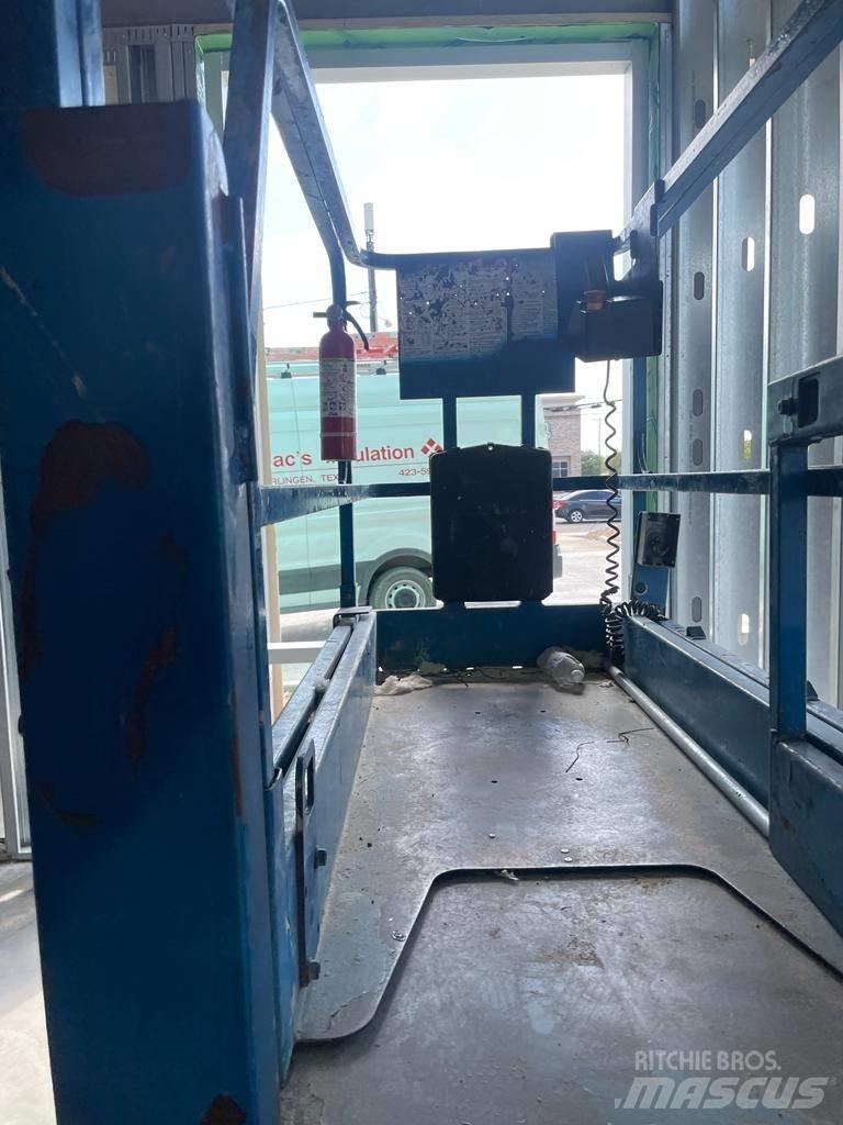 Genie GS 1930 Scissor lifts