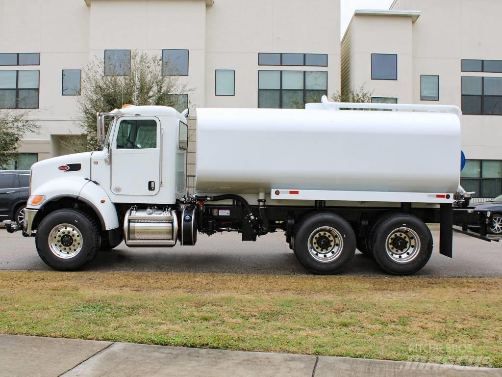 Peterbilt 348 Water bowser