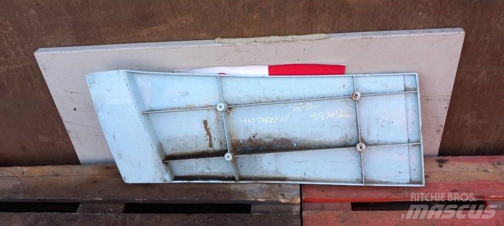 MAN TGA.   81629100141 Cabins and interior