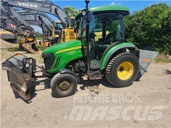 John Deere 3720 Tractors