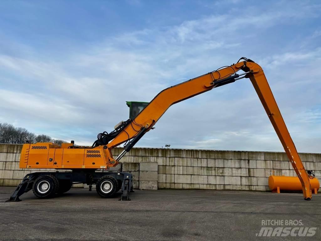 Fuchs MHL 380 Waste / industry handlers