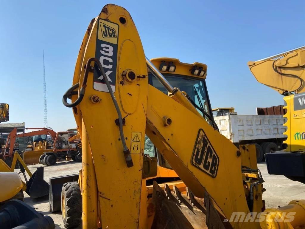 JCB 3 CX Backhoe