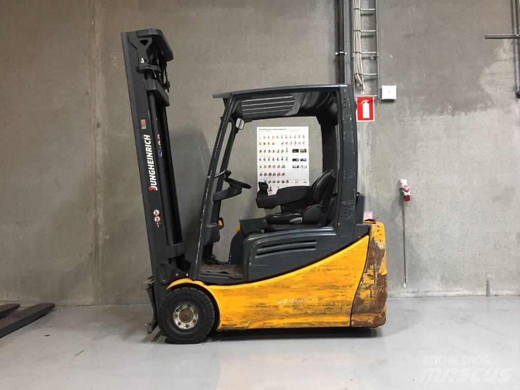 Jungheinrich EFG 216 Electric forklift trucks