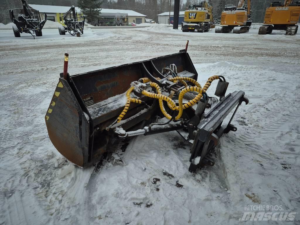 Pome Zoom 2100-3300 Snow blades and plows