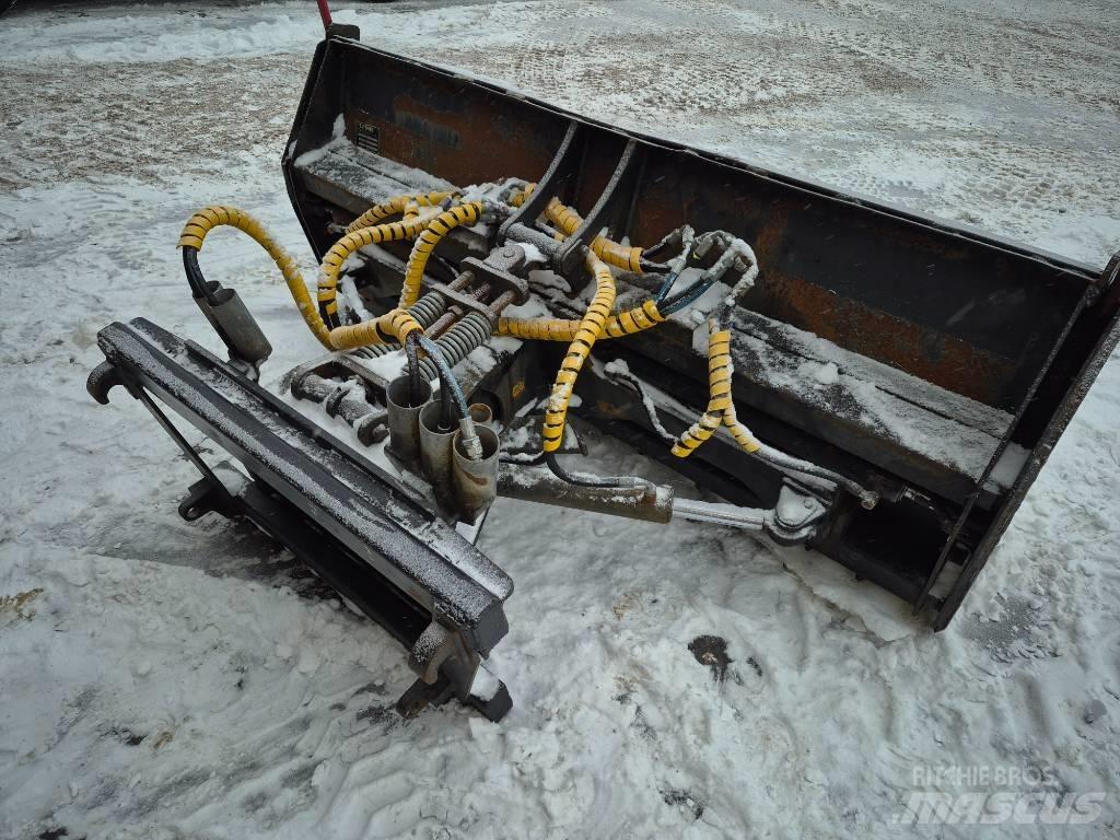 Pome Zoom 2100-3300 Snow blades and plows