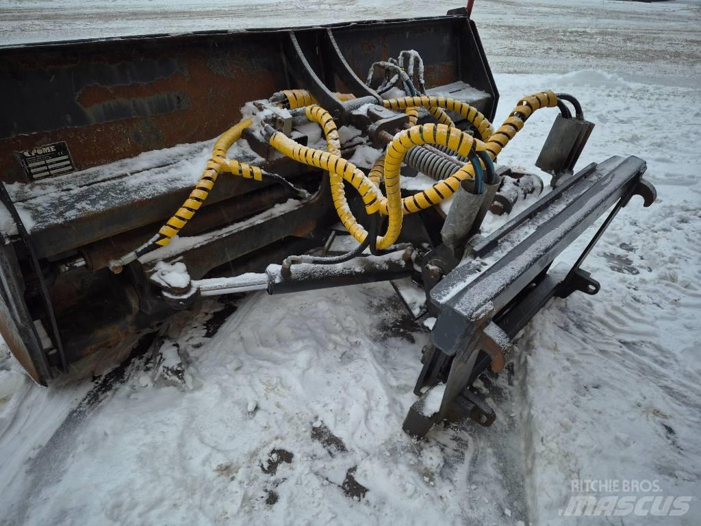 Pome Zoom 2100-3300 Snow blades and plows